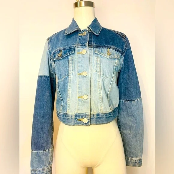 The GAP Women’s Cropped Denim Jacket Size XS - Picture 3 of 10